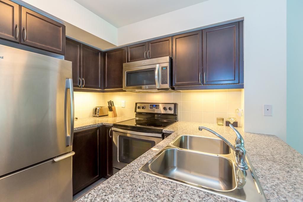 Napa Furnished Suites At Cn Tower & Maple Leaf Square Toronto Pokój zdjęcie