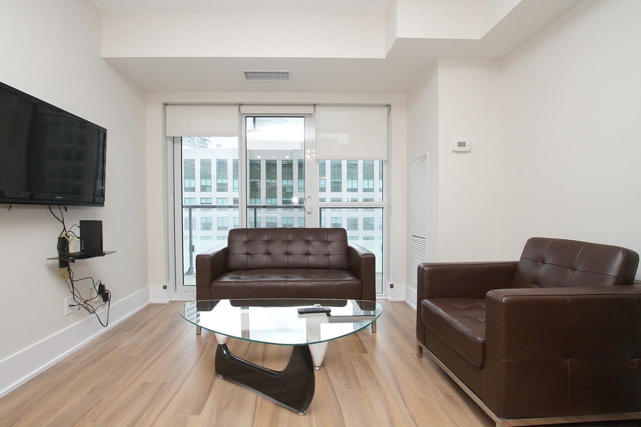 Napa Furnished Suites At Cn Tower & Maple Leaf Square Toronto Zewnętrze zdjęcie