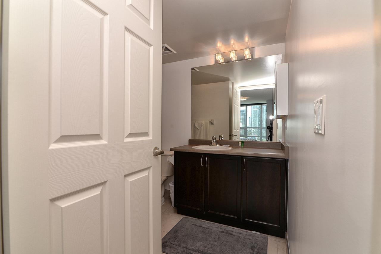 Napa Furnished Suites At Cn Tower & Maple Leaf Square Toronto Zewnętrze zdjęcie