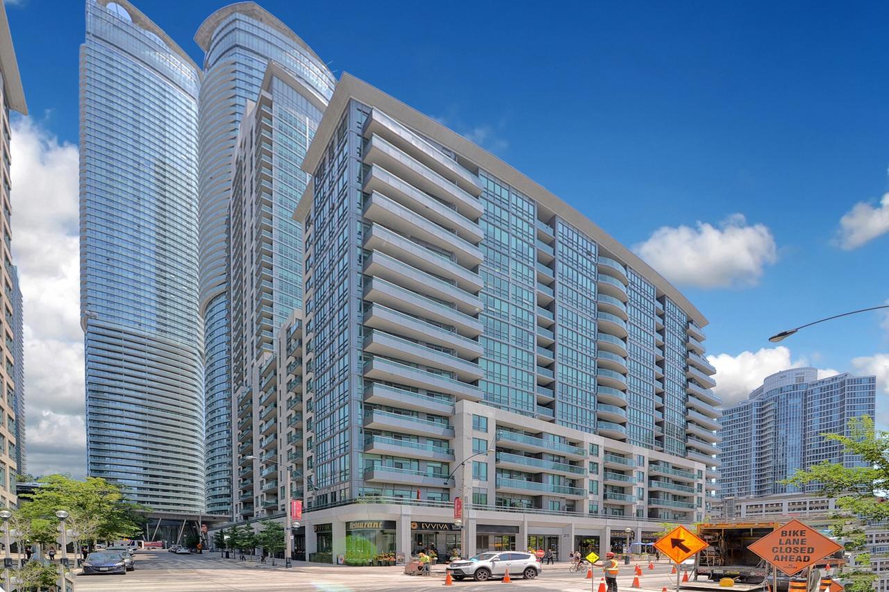 Napa Furnished Suites At Cn Tower & Maple Leaf Square Toronto Zewnętrze zdjęcie