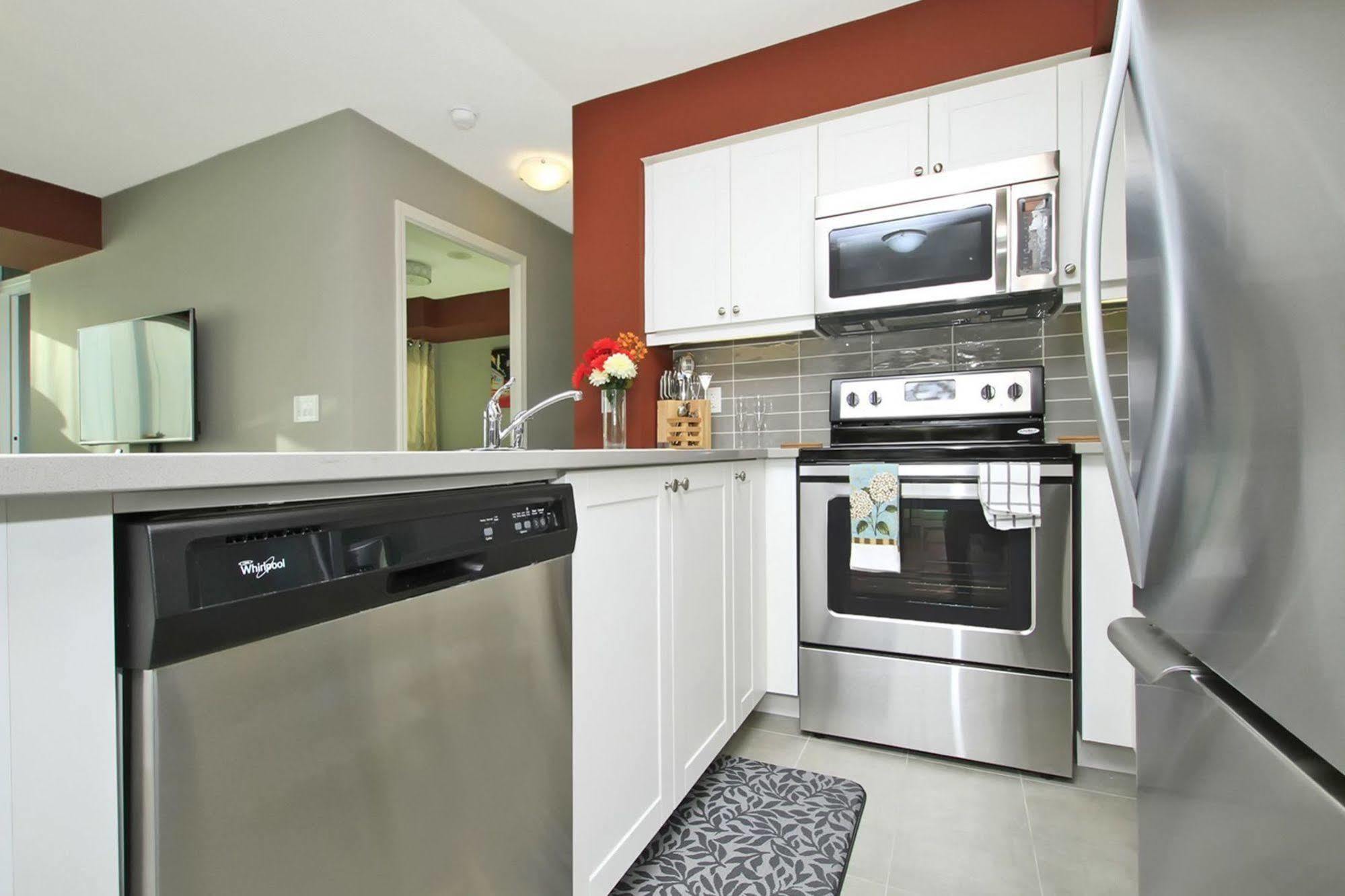 Napa Furnished Suites At Cn Tower & Maple Leaf Square Toronto Zewnętrze zdjęcie