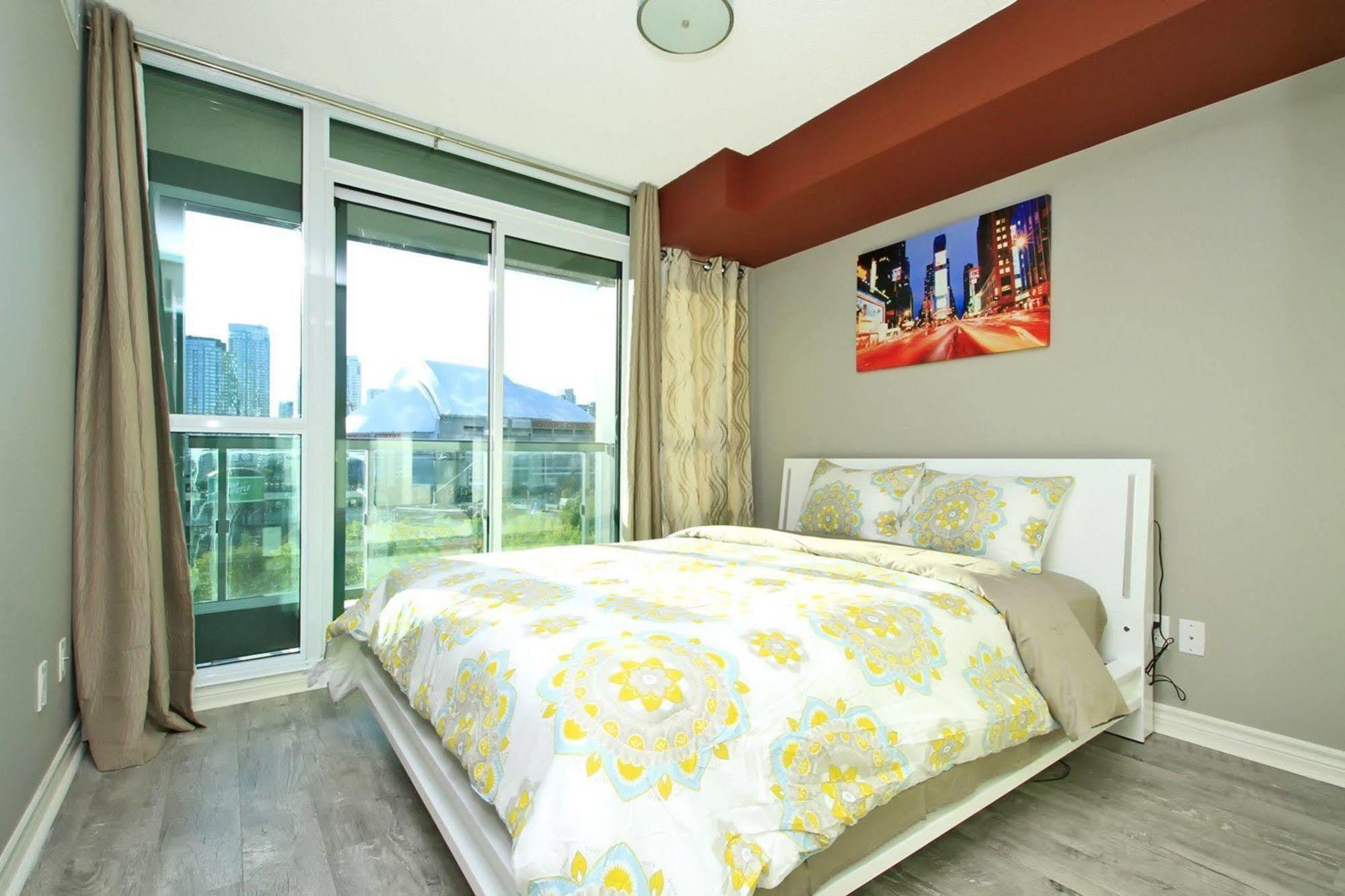Napa Furnished Suites At Cn Tower & Maple Leaf Square Toronto Zewnętrze zdjęcie