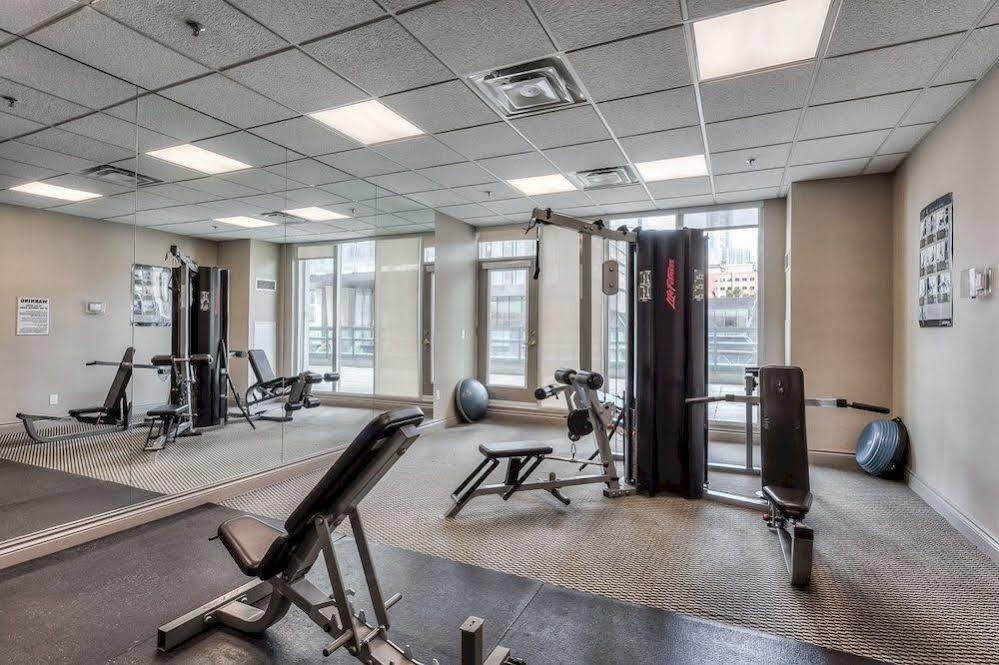 Napa Furnished Suites At Cn Tower & Maple Leaf Square Toronto Zewnętrze zdjęcie